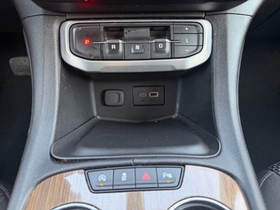 2022 GMC Acadia SLE
