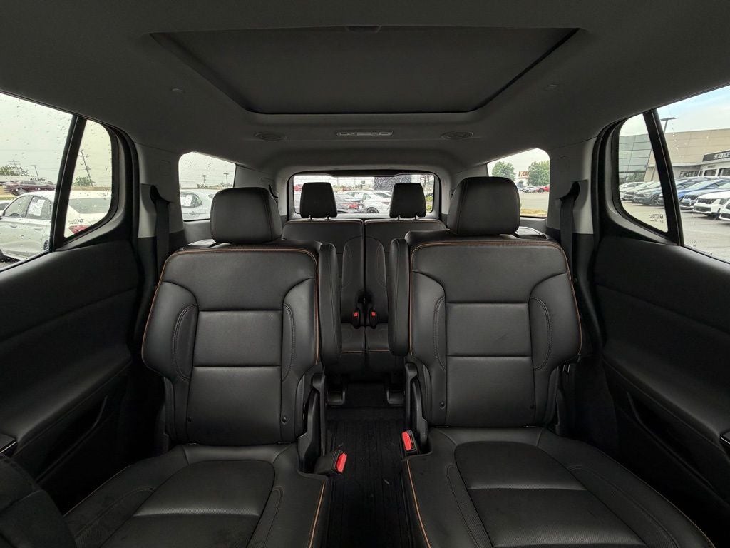 2022 GMC Acadia AT4
