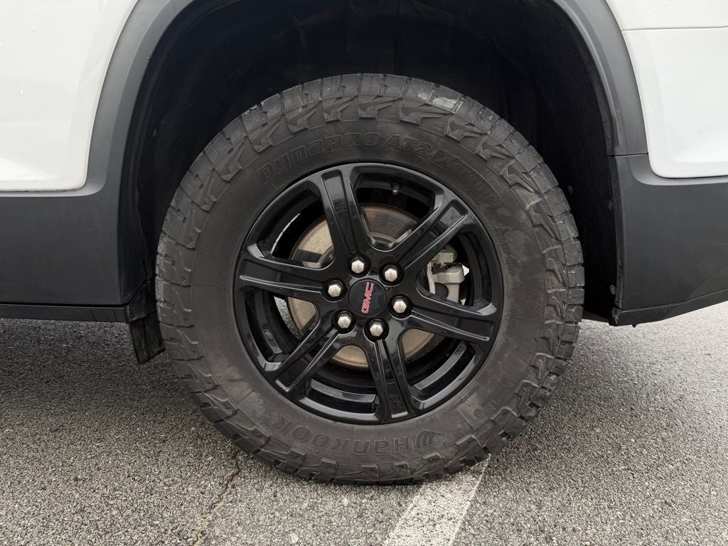 2022 GMC Acadia AT4