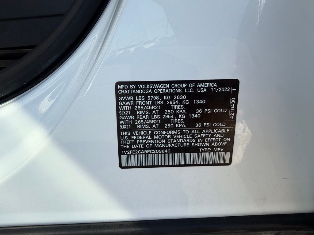 2023 Volkswagen Atlas Cross Sport 3.6L V6 SEL Premium R-Line