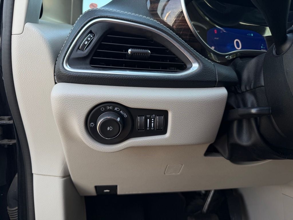2023 Chrysler Pacifica Hybrid Limited