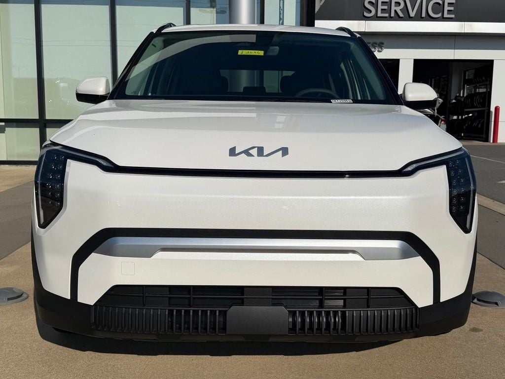 2027 Kia EV3 Base