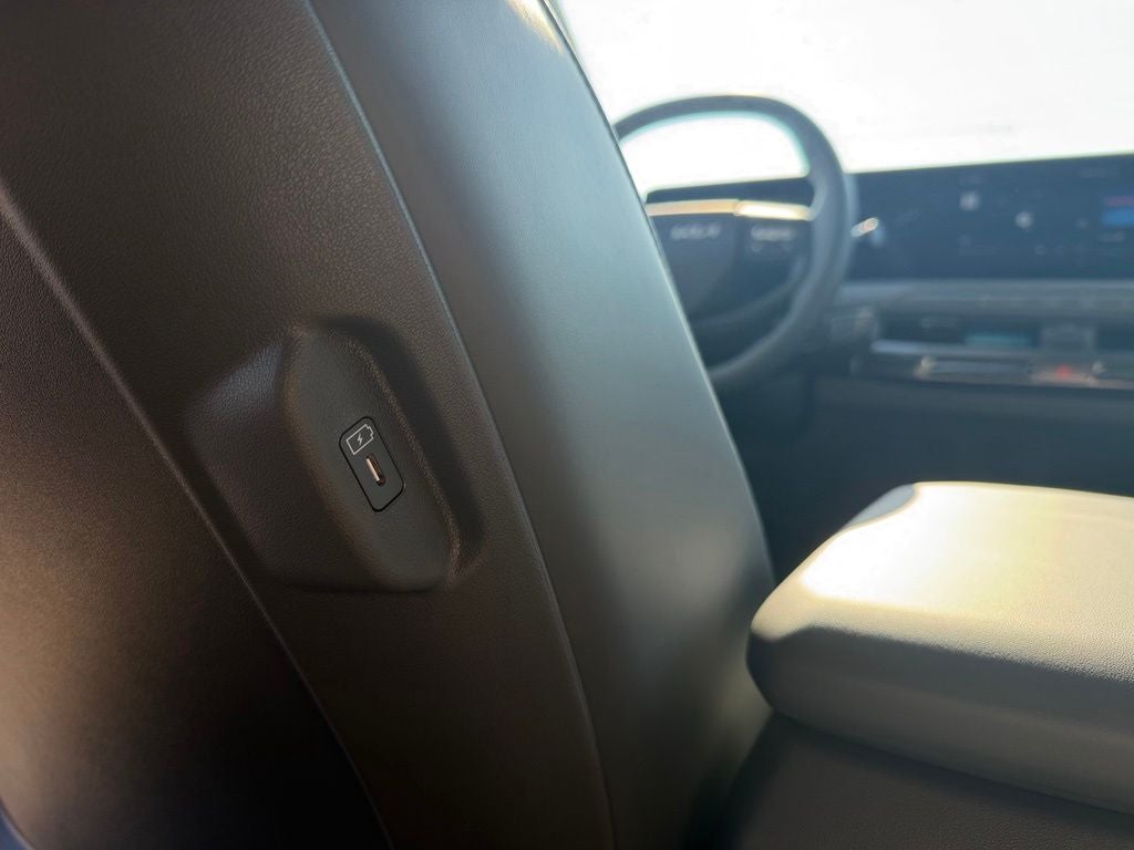 2027 Kia EV3 Base