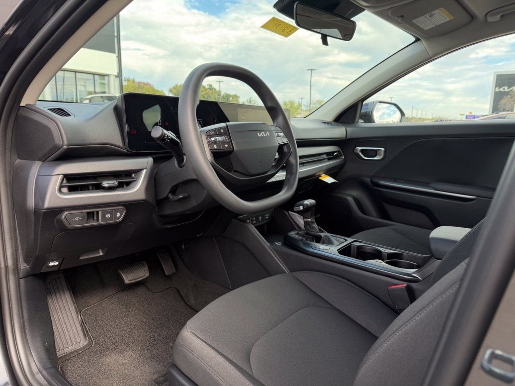 2027 Kia K4 LX