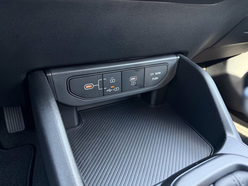 2027 Kia K4 LXS