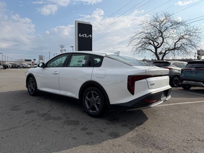 2026 Kia K4 LXS