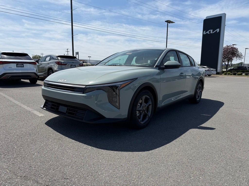 2026 Kia K4 LXS
