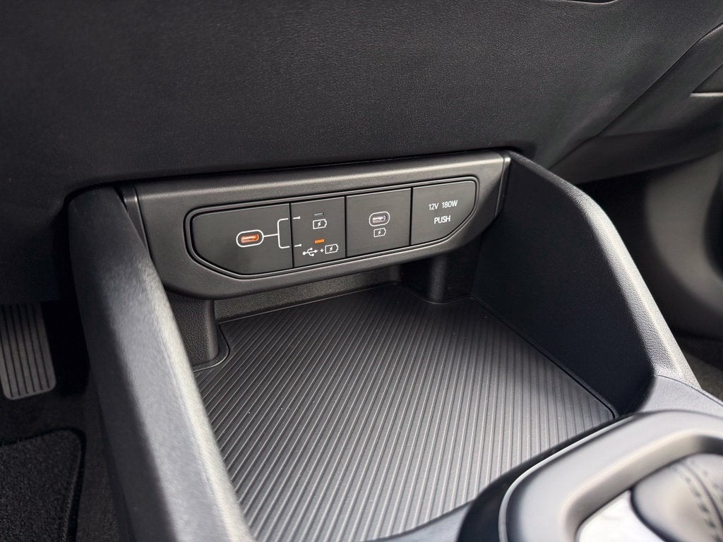 2027 Kia K4 LXS