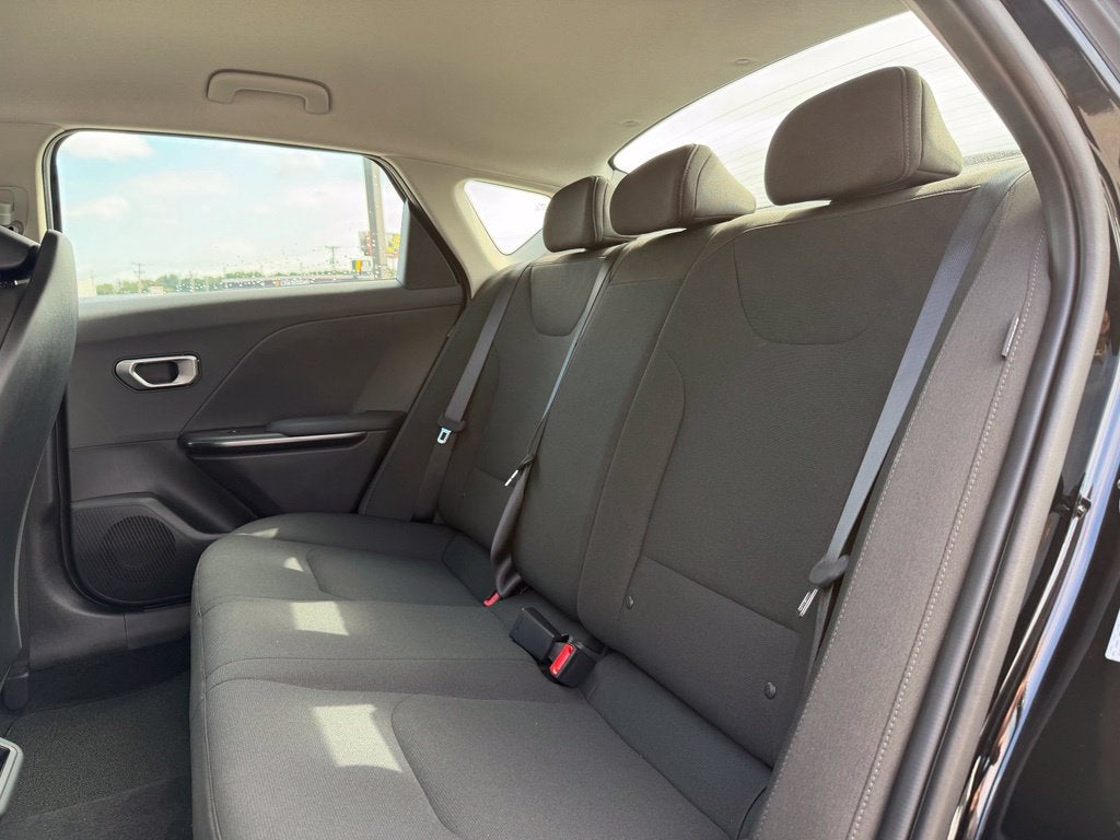 2027 Kia K4 LXS