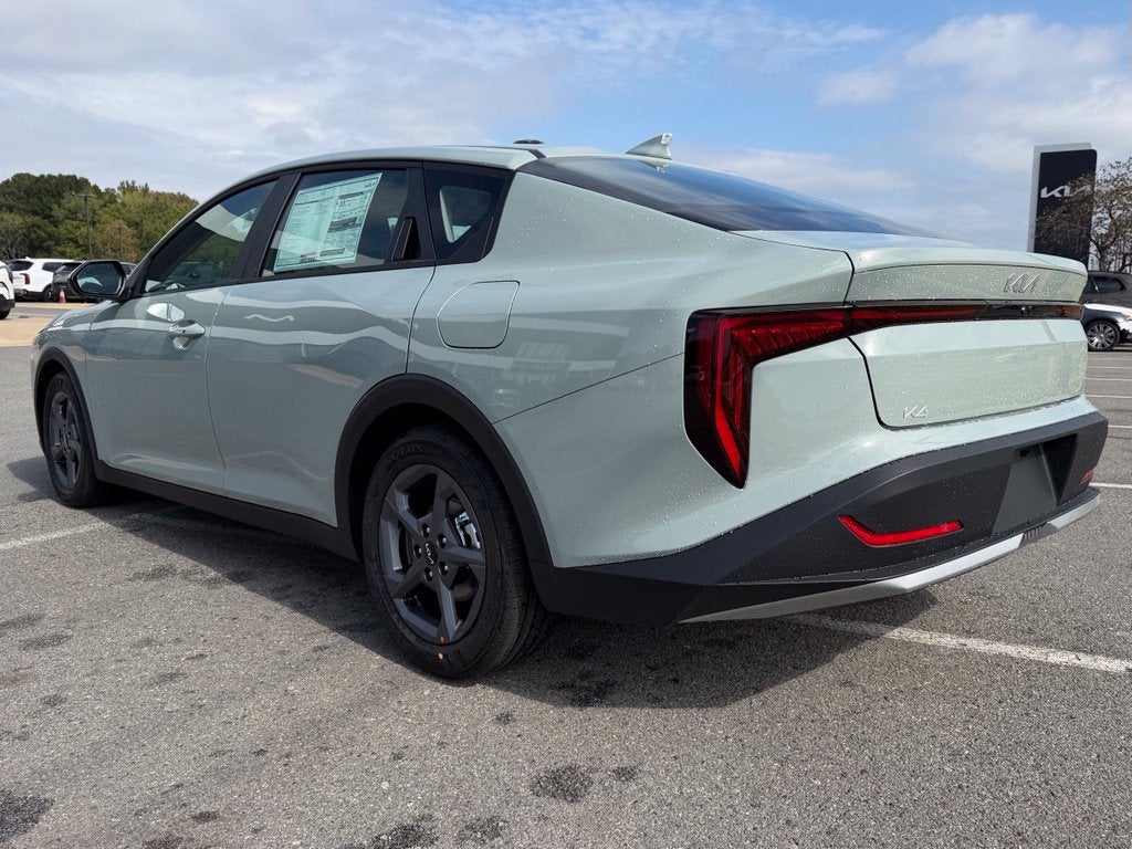 2027 Kia K4 LXS