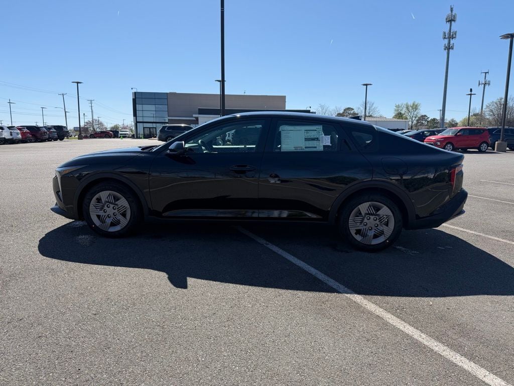 2026 Kia K4 LX