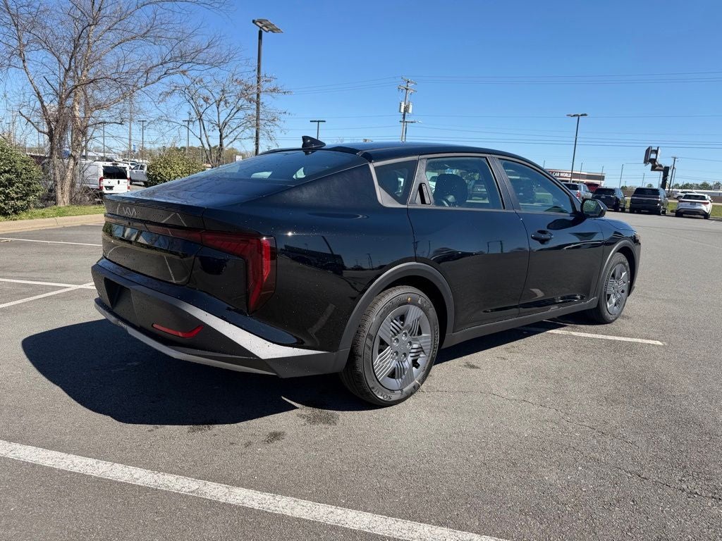 2026 Kia K4 LX