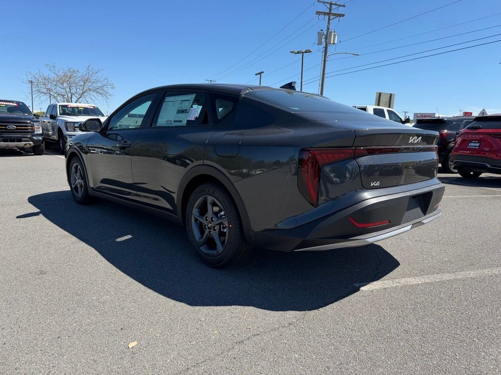 2026 Kia K4 LXS