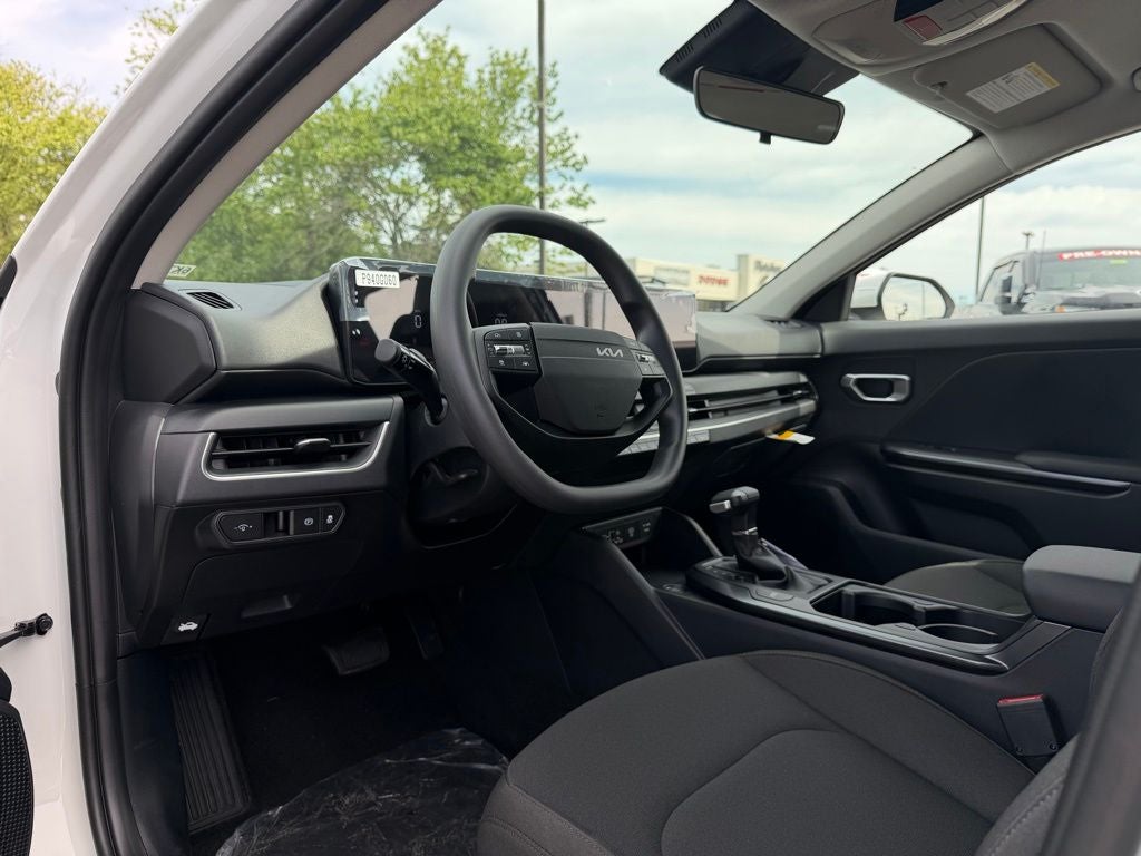2026 Kia K4 LX
