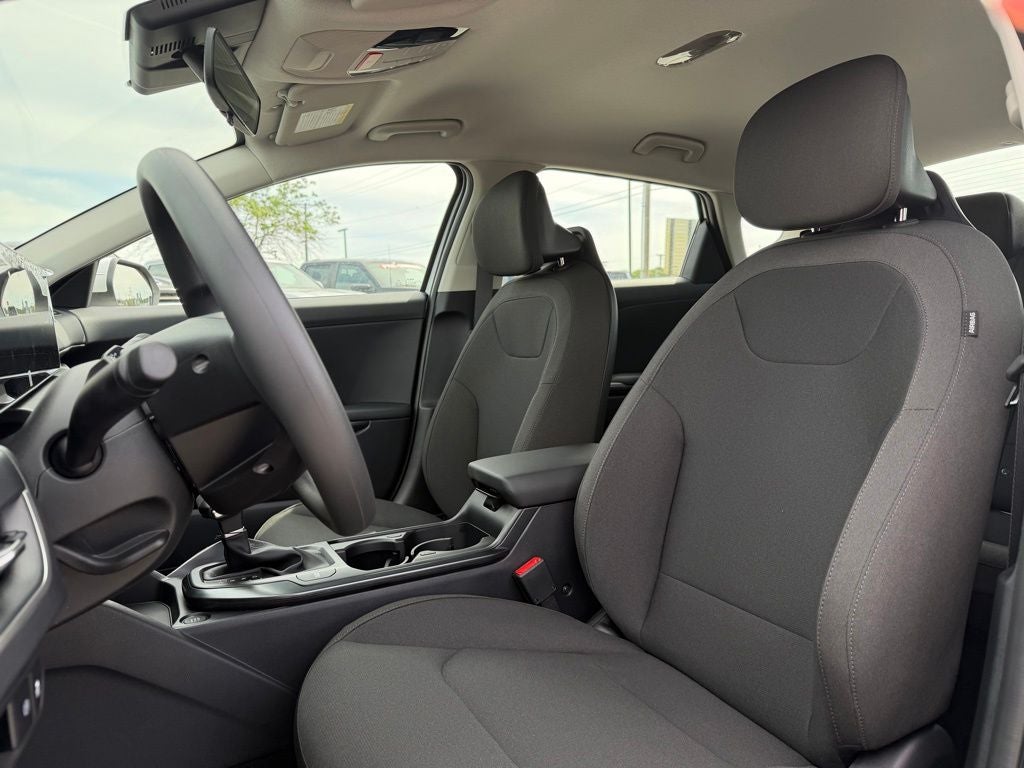 2026 Kia K4 LX