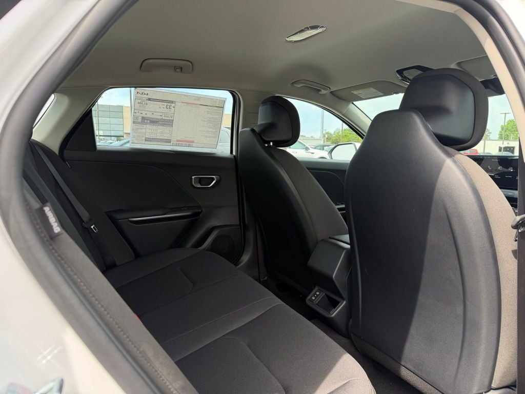 2026 Kia K4 LX