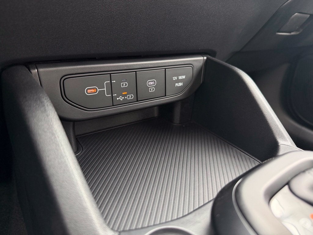 2027 Kia K4 LXS