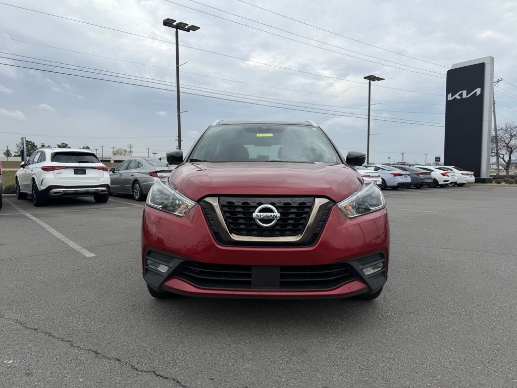 2020 Nissan Kicks SR
