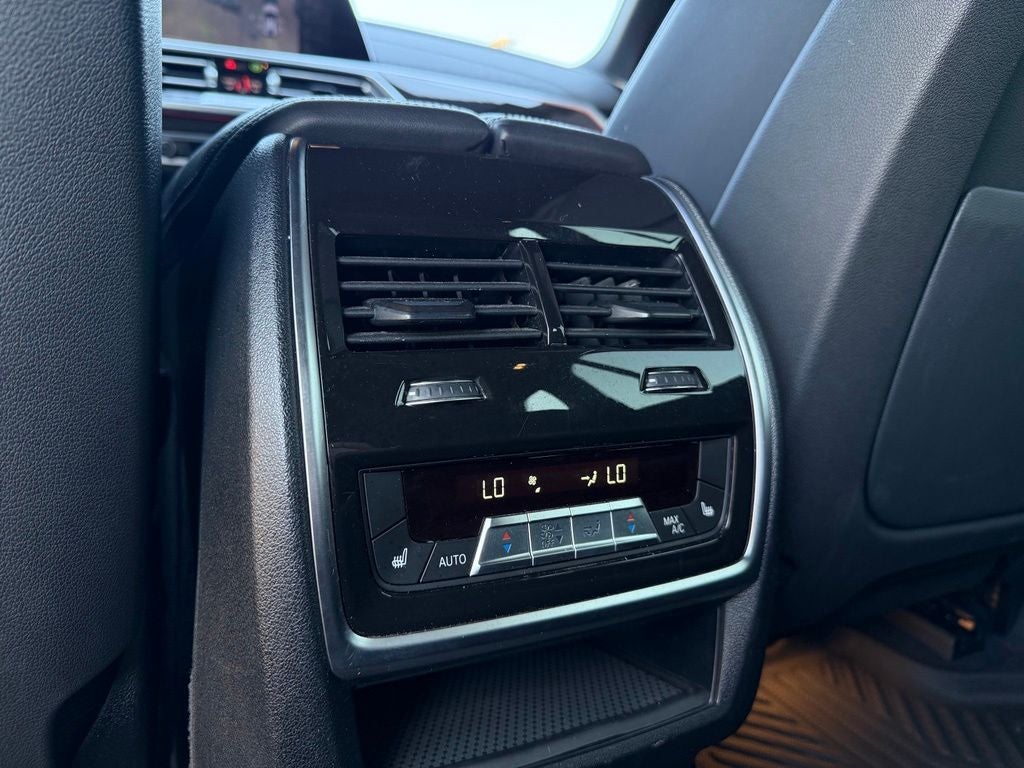 2023 BMW X5 xDrive45e *Heated Armrest, Front/Rear Seats
