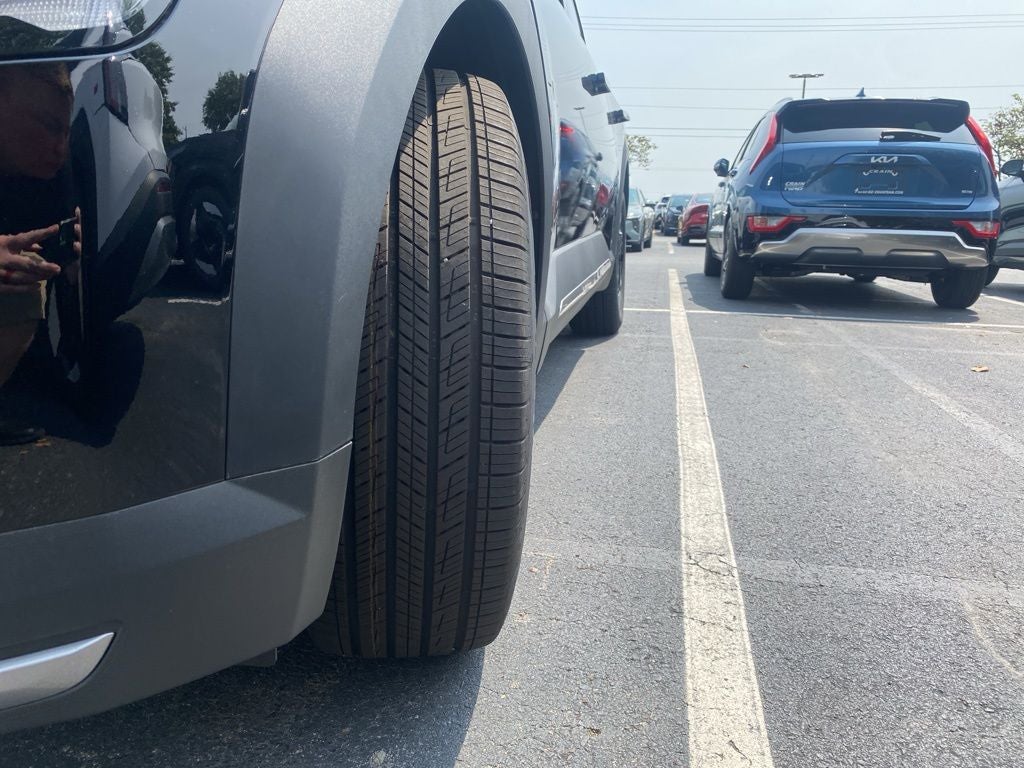 2026 Kia EV9 Light Long Range