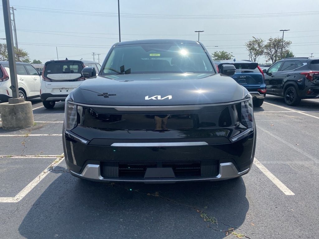 2026 Kia EV9 Light Long Range