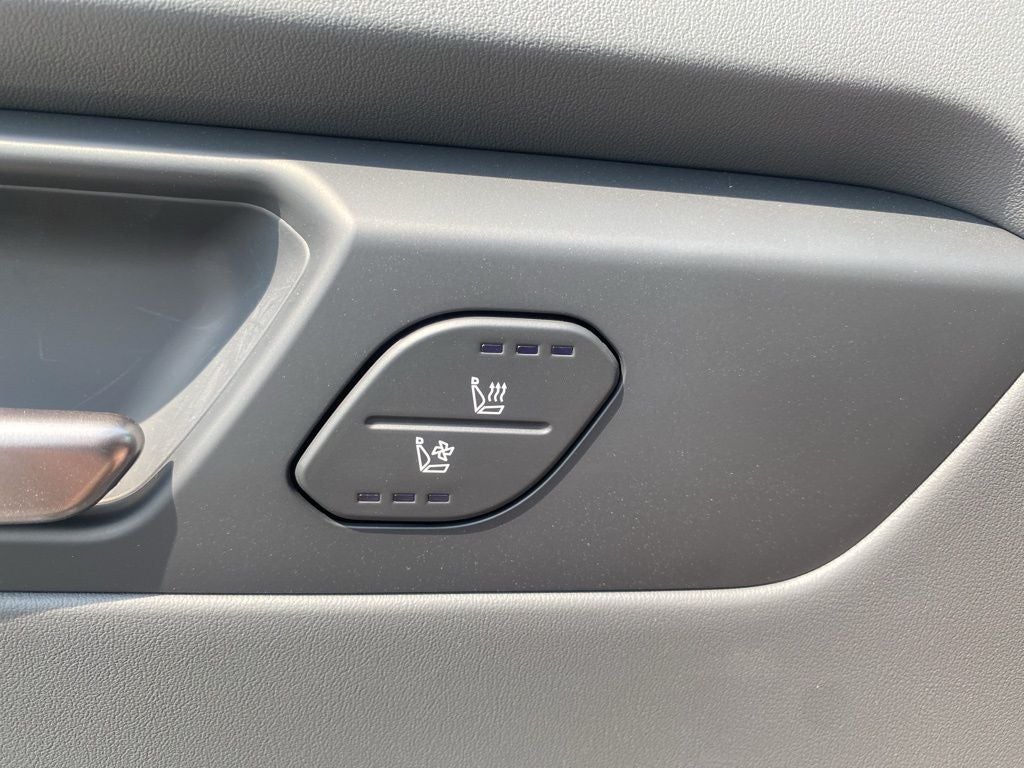 2026 Kia EV9 Light Long Range