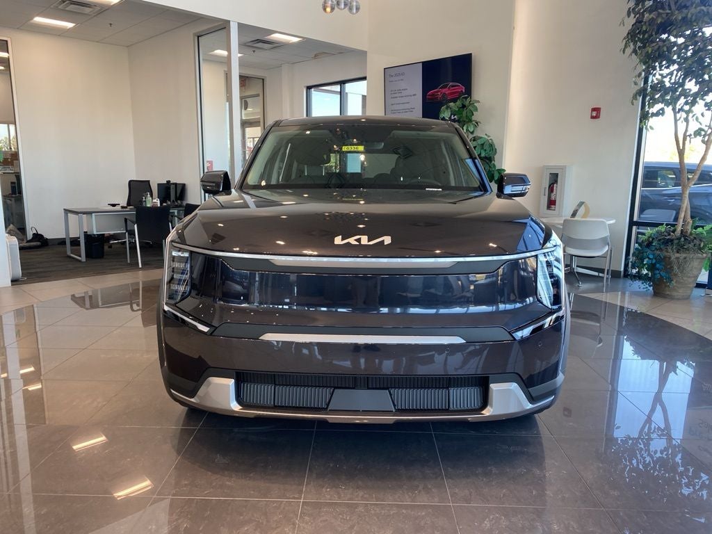 2026 Kia EV9 Light Long Range