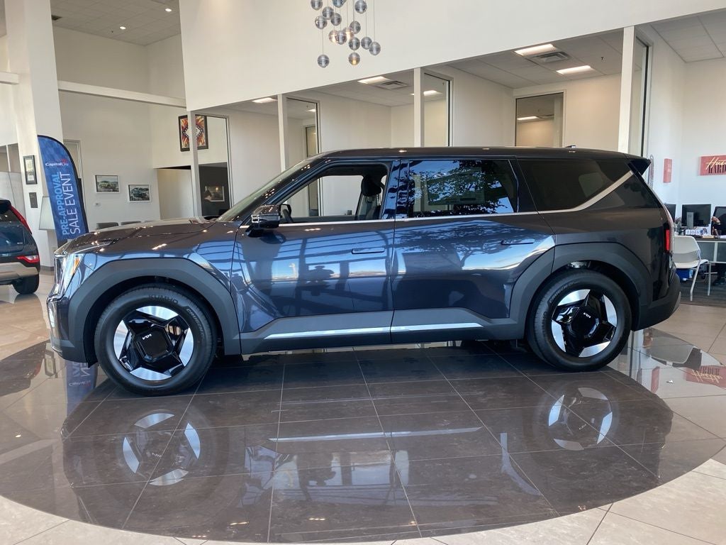 2026 Kia EV9 Light Long Range