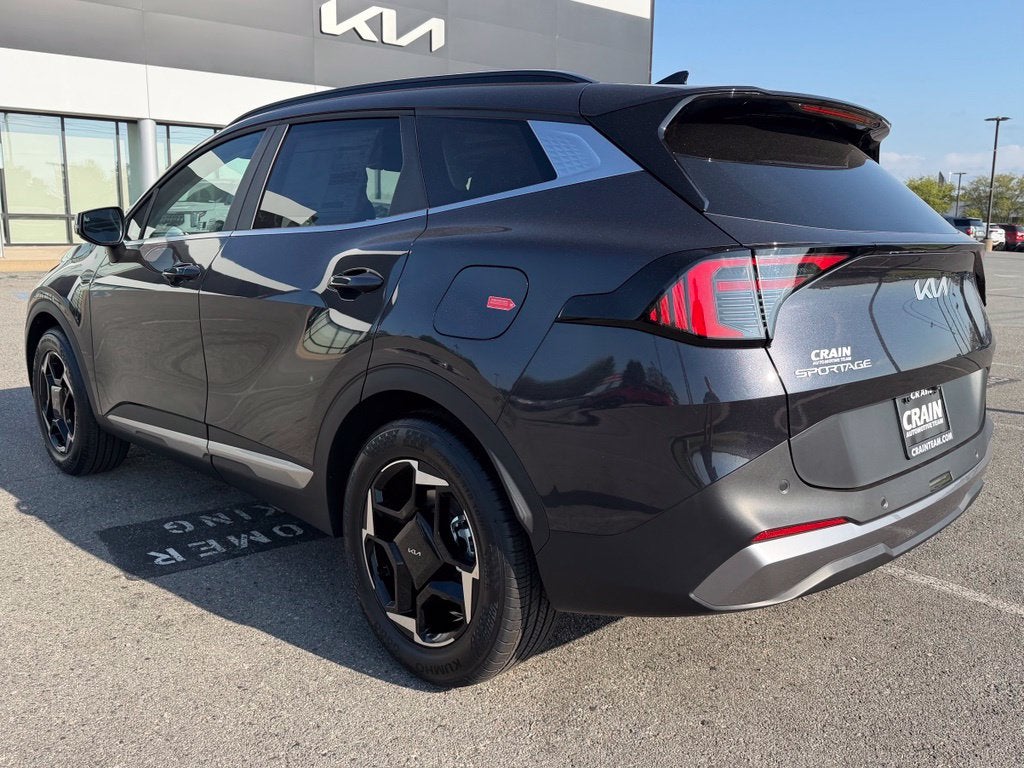 2027 Kia Sportage EX