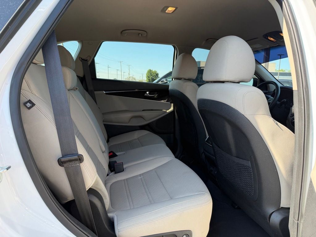 2020 Kia Sorento S