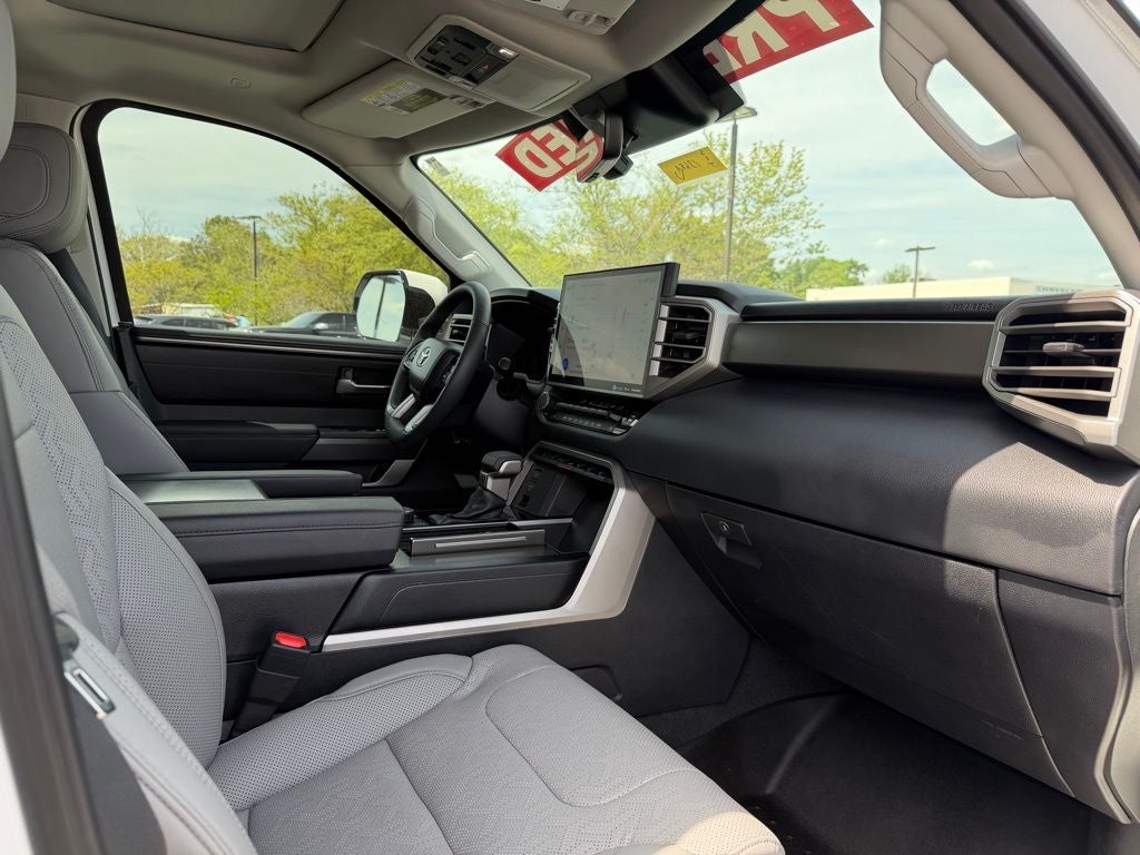 2024 Toyota Sequoia SR5