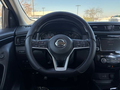 2022 Nissan Rogue Sport SV