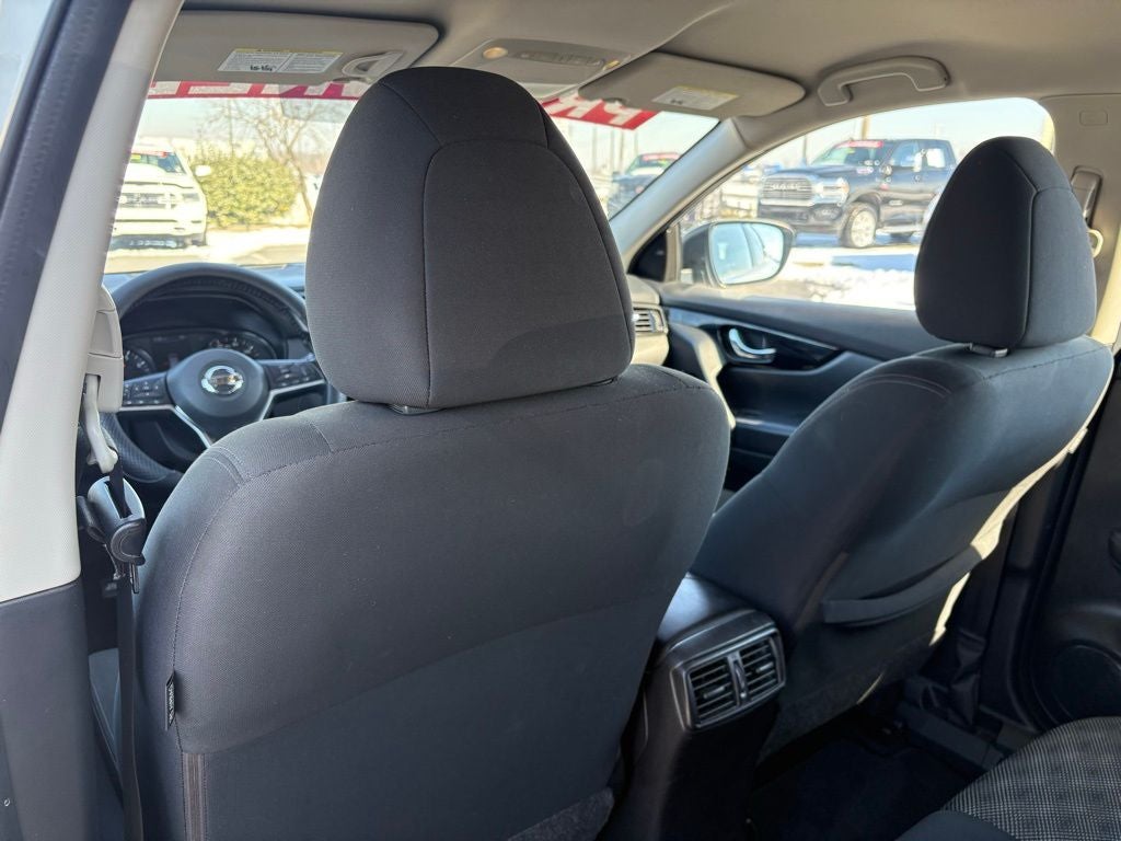 2022 Nissan Rogue Sport SV