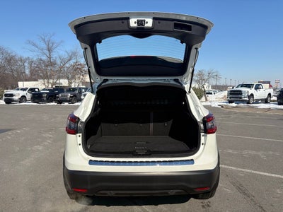 2022 Nissan Rogue Sport SV