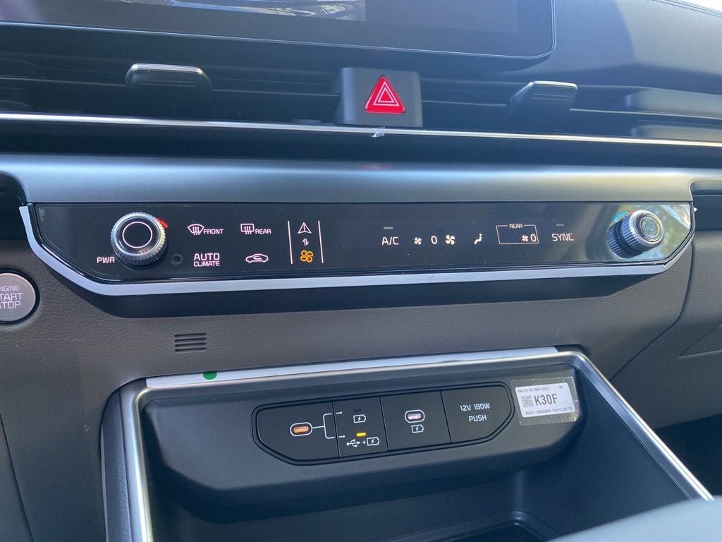 2026 Kia Carnival LXS