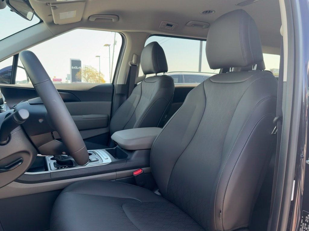 2027 Kia Carnival LXS