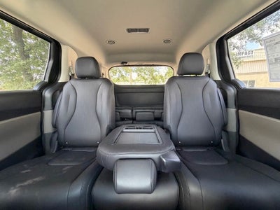 2027 Kia Carnival LXS