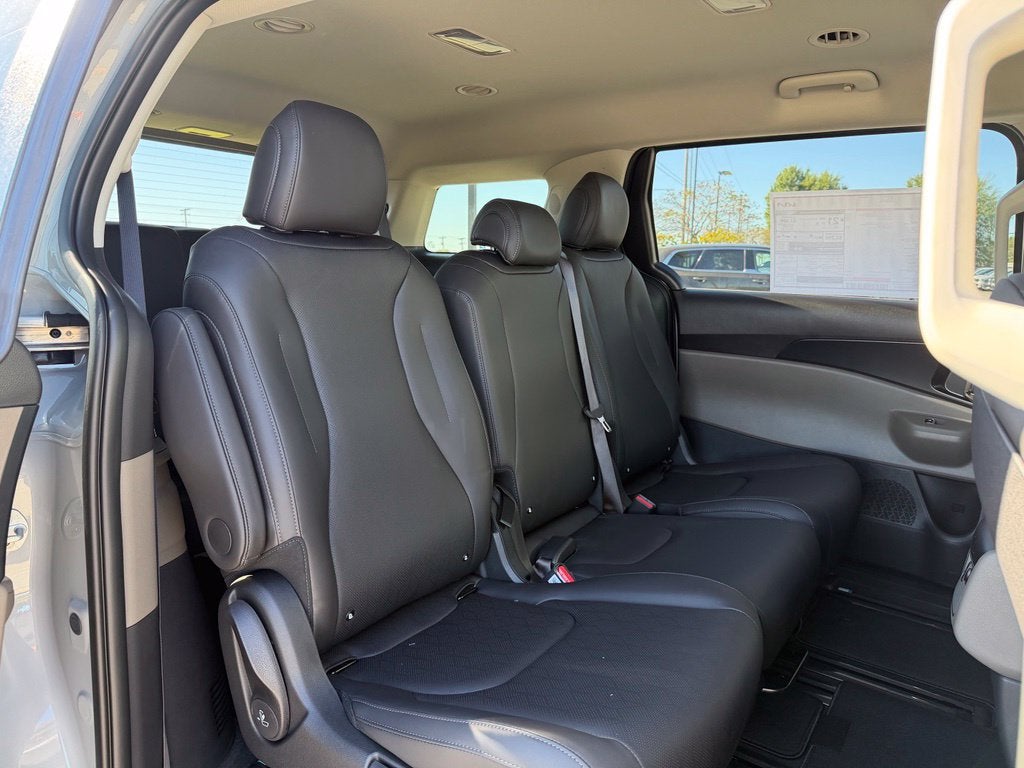 2027 Kia Carnival LXS