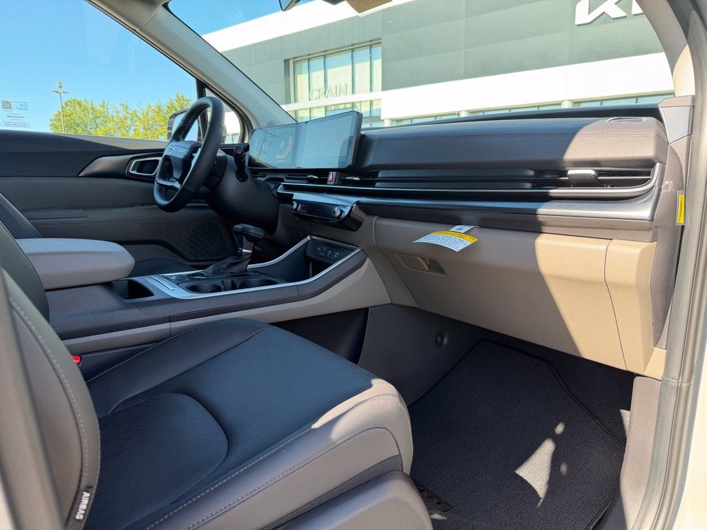 2027 Kia Carnival LXS