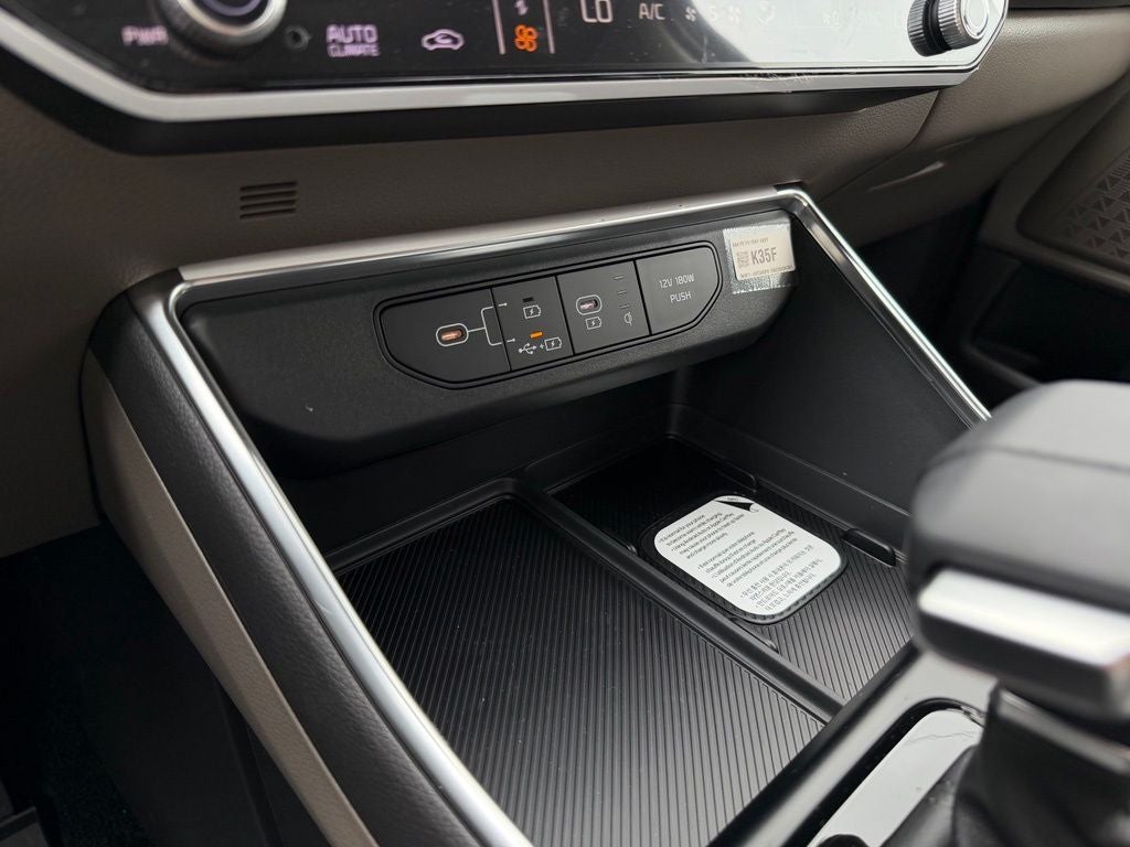 2026 Kia Carnival SX