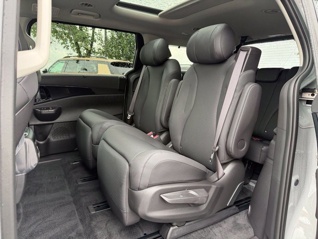 2027 Kia Carnival SX Prestige