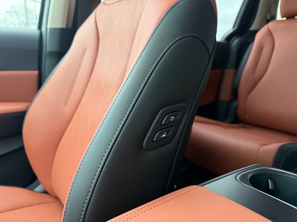 2027 Kia Carnival SX