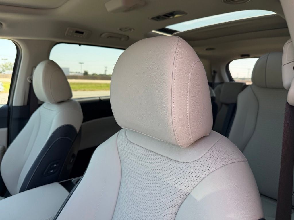 2027 Kia Carnival SX Prestige