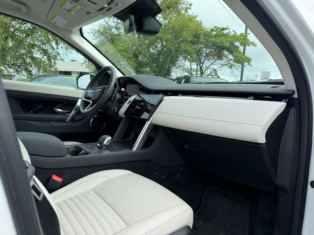 2025 Land Rover Discovery Sport S