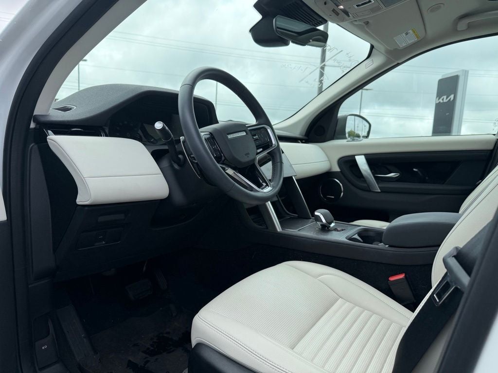 2025 Land Rover Discovery Sport S