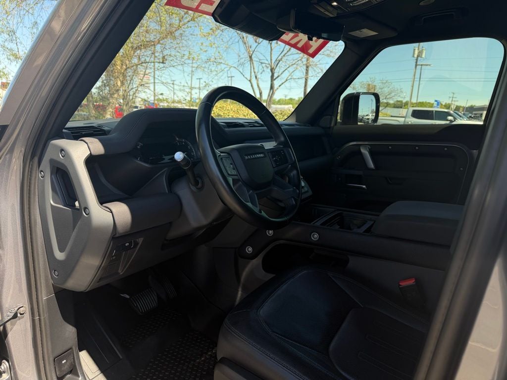 2022 Land Rover Defender 110 X-Dynamic SE