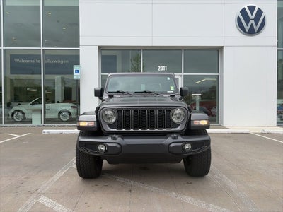 2025 Jeep Gladiator Nighthawk SUPER CLEAN 1 OWNER!!