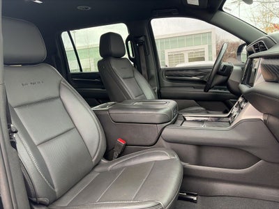 2022 GMC Yukon XL Denali AWD BLACKOUT