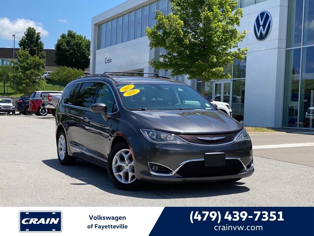 2017 Chrysler Pacifica Touring L
