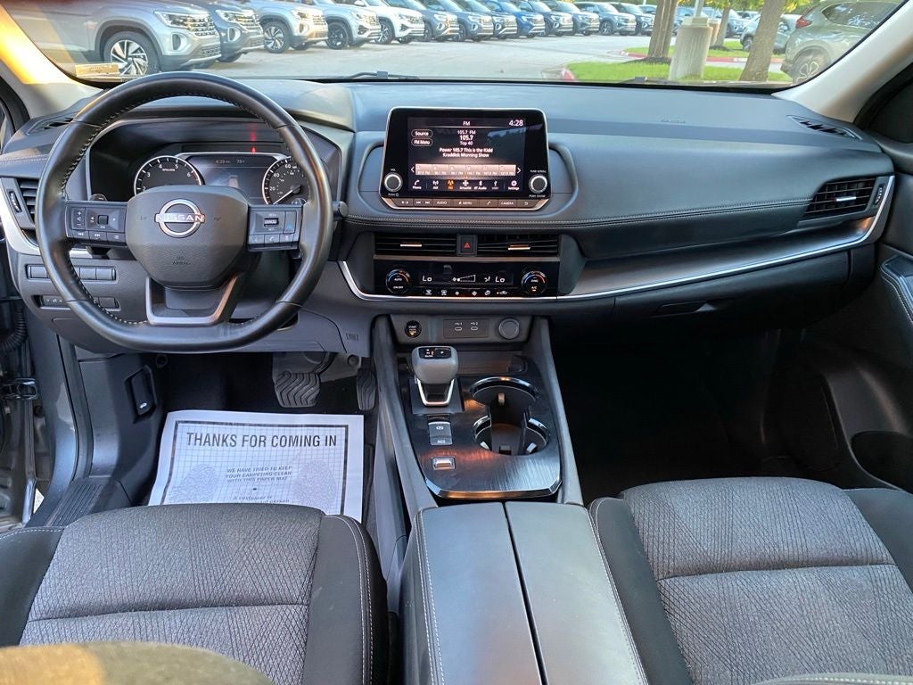 2025 Nissan Rogue SV